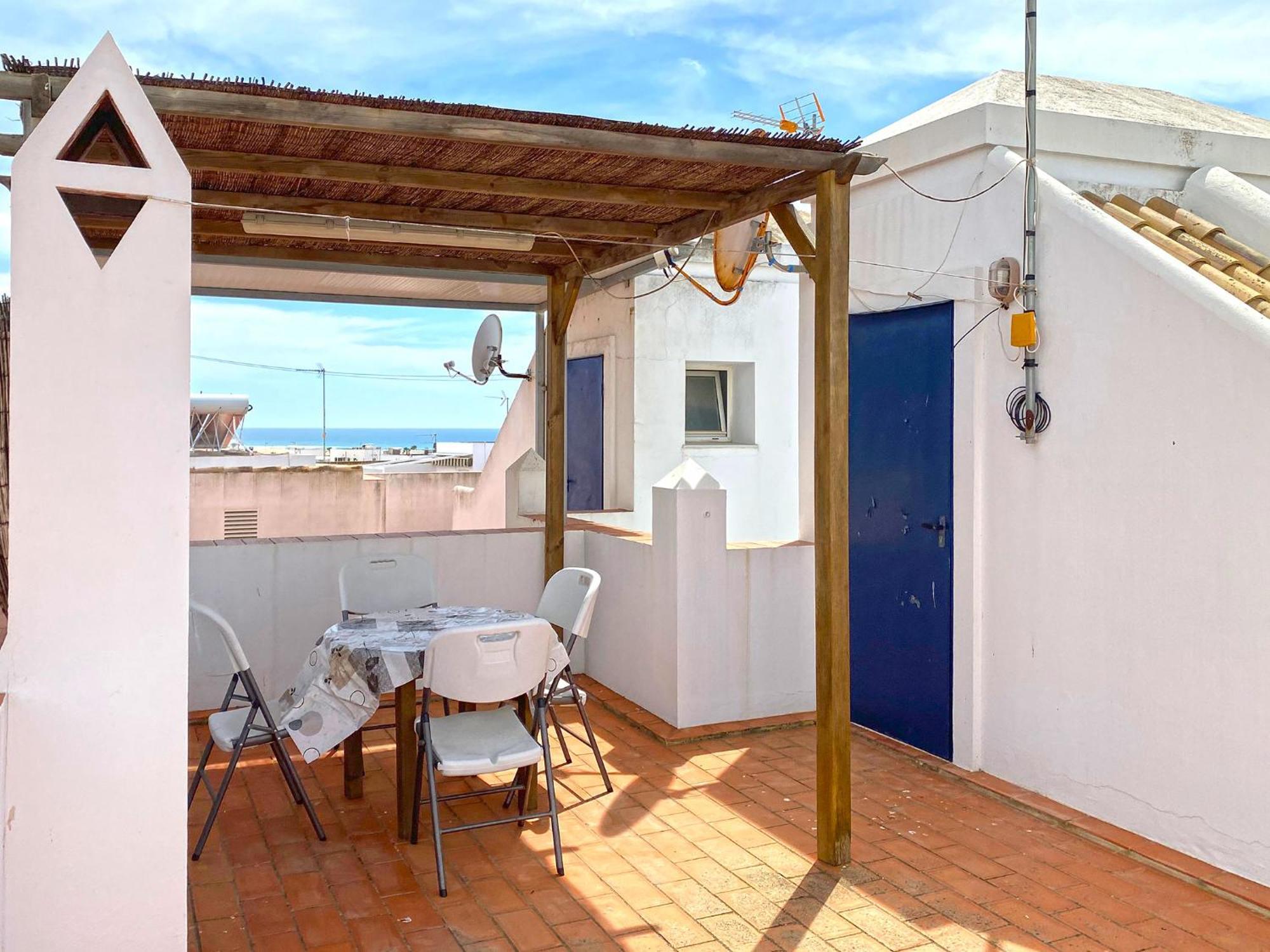 Huerta Enmedio 15 Terraced House In Tranquil Location In Conil Center Sleeps 4 Сasa de vacaciones Conil De La Frontera